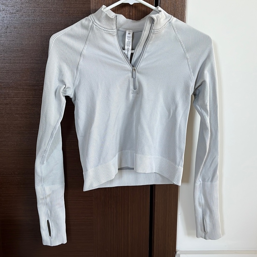 Lululemon Rest less cropped half-zip